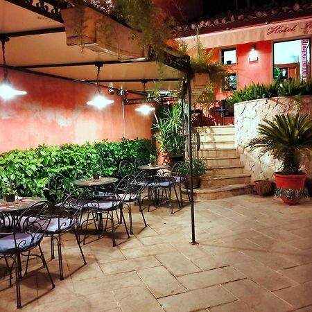 Hotel Il Barocco รากูซา ภายนอก รูปภาพ
